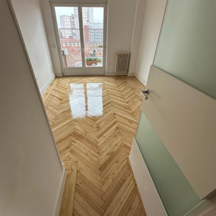 Parquet Madrid • Parquets y Tarimas Oscar • Lijado y Barnizado al Agua