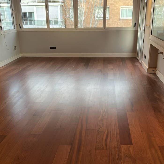Parquet Madrid • Parquets y Tarimas Oscar • Lijado y Barnizado al Agua de Tarima Flotante